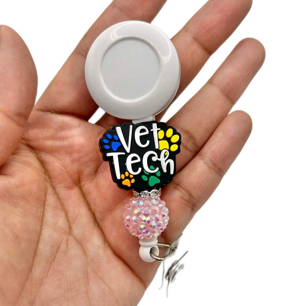 Vet Tech 🐾 Badge Reel